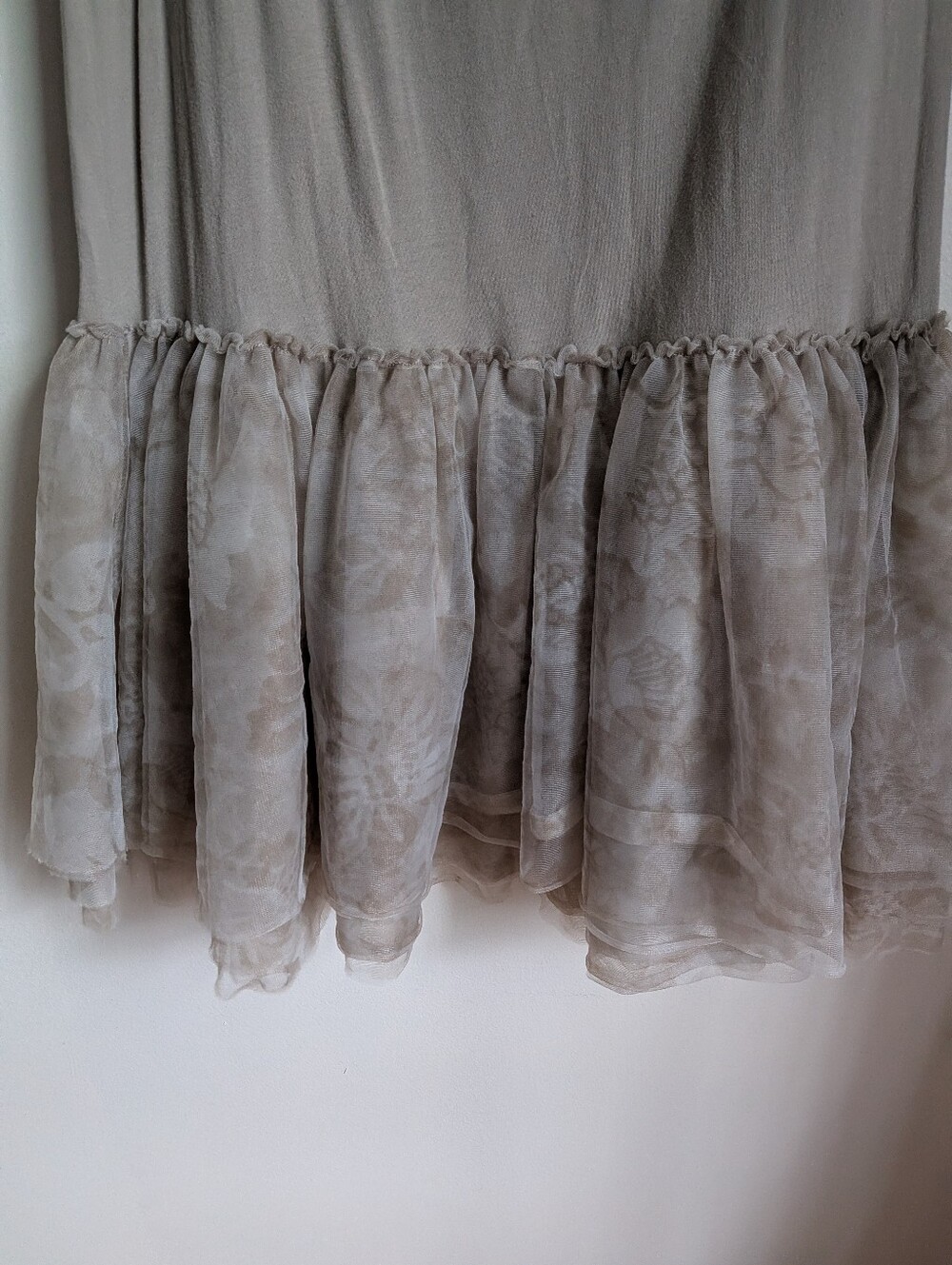 French Beige Abstract Tiered Tulle Cotton Ruffled Maxi Skirt Size Extra-Large - Picture 3 of 11